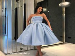 2019 Goedkope Korte Strapless Homecoming Jurk A-lijn Knielengte Junioren Sweet 15 Afstuderen Cocktail Party Jurk Plus Size Custom M6707309