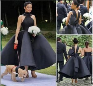 2019 Country bruidsmeisje jurken met grote boog sexy rug kleine zwarte feestjurken satijn enkel lengte maid of honor jurk5636747