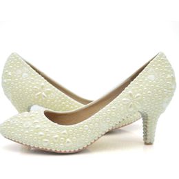 Chaussures de mariée de mariage simples sur mesure Couleur d'ivoire Couleur Moyen Heel Sapatos Femininos femmes chaussures femme Saint Valentin