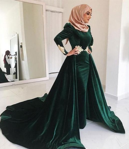 2019 Terciopelo verde oscuro Madre árabe de la novia Vestidos con faldas largas Apliques Mangas largas Dubai Arabia Saudita Fiesta formal Vestidos de noche