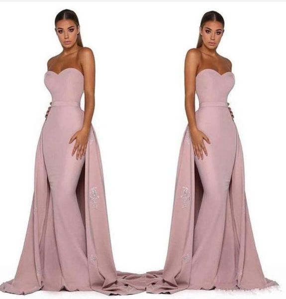 Robes de bal sirène de la queue détachable Robes de soirée en satin rose Sweetheart Sans manches Appliques de dentelle Sweep Train Open Back7201649