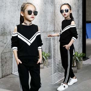 2019 Mode Grandes Filles Costumes De Sport Hors Épaule Noir / Blanc Vêtements Ensemble pour Adolescent Printemps Automne Survêtement Enfants Sportswear SH190907