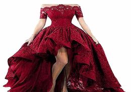 2019 Fashion Black Lace Strapless van de schouder Korte mouwen High Low Prom Dresses Lace Evening feestjurken Vestido Longo Al083487025