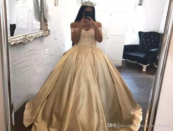 2019 Gold Quinceanera Dress Princess Arabic Dubai Styles Off Shoulter Sweet 16 Edades Long Girls Prom Party Pagehing Bown Plus Tamaño C5533503