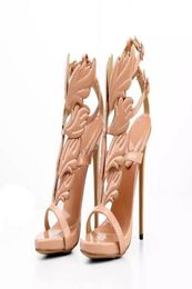 2019 Golden Metal Wings Leaf Robe lanière sandale dorée talons hauts chaussures femmes sandales ailées métalliques7297932