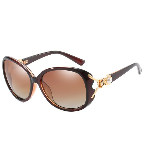 2019 Lunettes de soleil haut de gamme pour femmes Marque designer dames métal perle cadre lunettes de soleil tête de renard conception plage lunettes de soleil de protection UV400 femme