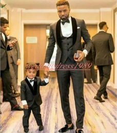 2019 Haute Qualité Hommes D'affaires Costumes Marié Tuxedos Meilleur Homme Marié Costume Formel De Mariage Tuxedos Costumes Garçons D'honneur Costumes (Veste + Pantalon + Gilet)