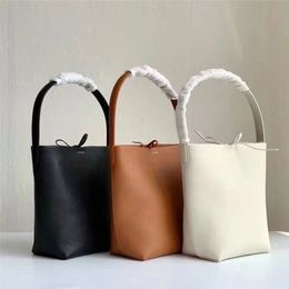 10A Sac fourre-tout de haute qualité pour femme Luxurys Sac à main Designer Seau à bandoulière Femmes Véritable Pochette en cuir Pochette à bandoulière Moyen Grand Sac Cordon de serrage