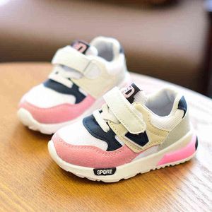 2019 Kinderschoenen voor jongensmeisje Kinderen Casual sneakers Baby Girl Air Mesh Ademende zacht lopende sportschoen Pink G220517