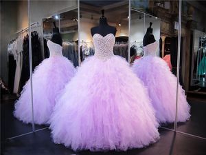 2019 Lavendel Quinceanera Jurken Baljurk Kristallen Parels Ruffles Tule Lace Up Pageant Prom Gowns Vestidos de 15 Anos QC1365