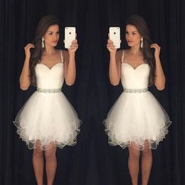 2019 petites robes de soirée blanches bretelles spaghetti avec perles robes de cocktail en tulle robes de soirée formelles robes de bal pour les femmes231m