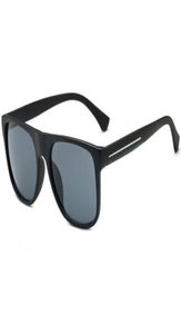 2019 Luxe zonnebril Merk Designer zonnebril voor dames Groot frame zonnebril 100 UV-bescherming Brillen 3 kleuren Mooi gezicht7637804