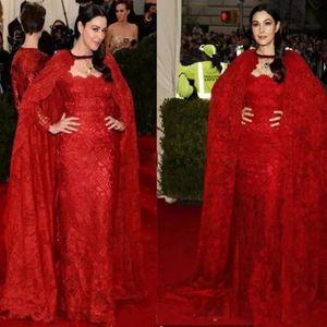 2019 zeemeermin rode avondjurken met cape full lace prom jurken lonf mouw Saoedi-Arabische stijl formele pageant jurk