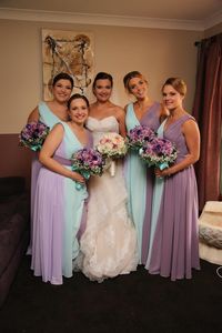 2019 robes de demoiselle d'honneur vert menthe et violet en mousseline de soie col en V plis froncés robes d'invité de mariage pour robe de soirée de maternité demoiselle d'honneur