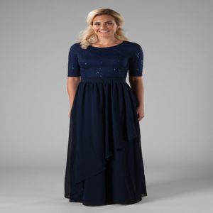 2019 Navy Blue Lace Chiffon Long bescheiden bruidsmeisje jurken met 1 2 mouwen juweel nek vloeren lengte tempel bescheiden honorale jurk 2619