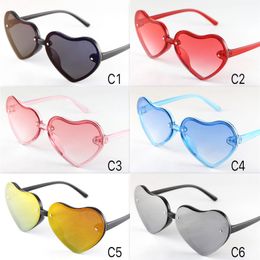 Lunettes de soleil pour enfants, jolies lunettes à monture de cœurs colorés, taille pour enfants, jolies lunettes de soleil pour bébés, UV400, vente en gros