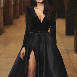2019 nouvelles robes de soirée noires une ligne longueur de plancher col en V profond manches longues haut côté fendu formel tenue de soirée de bal