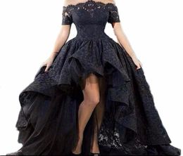 2019 Nouvelle dentelle noire sans bretelles sur l'épaule manches courtes haute basse robes de bal dentelle robes de soirée robe Longo AL094555861