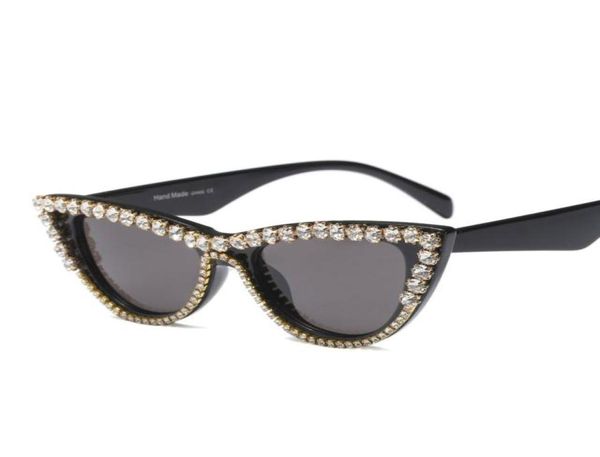 2019 New Cat Eye Diamond Diseñador de lentes de color negro Gafas de sol Decoración femenina Gafas Sombras femeninas UV4005648529