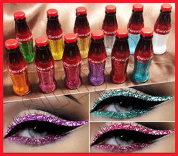 2019 Nieuwe oogmake-up Cmaadu Glitter vloeibare eyeliner 12 kleuren Kleurrijke Cola-fles oogschaduw en gemakkelijk te dragen Glanzend oogpigment Cos3723465