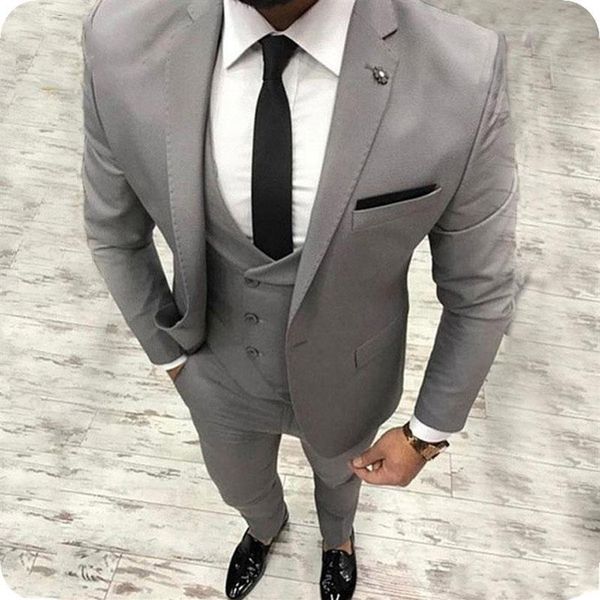 2019 Nouveau Gris 3 Pièce Hommes Costume Marié Costume Pas Cher Formelle Homme Costumes pour Mariage Hommes Slim Fit Marié Tuxedos pour ManVeste Gilet 2782