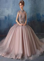 2019 NIEUWE HIGH NEK QUINceanera Dresses Lace Appliques met Crystal kralen baljurk Sweet 16 prom jurken Vestidos de quinceanera1156953