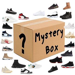 Mystery Box Chaussures décontractées de luxe Hommes Femmes Plate-forme Entraîneur Slip-On Baskets Confort Cuir Hommes Femmes Loisirs Robe Chaussures