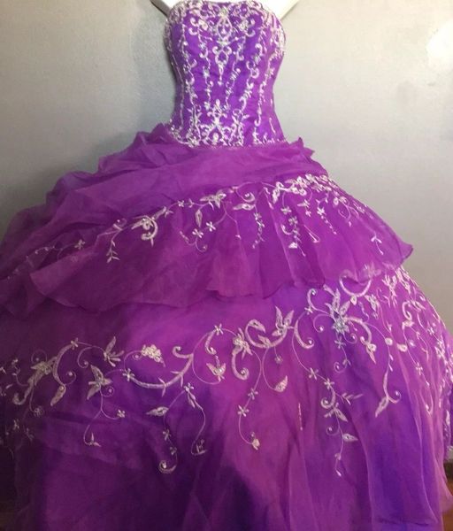 2020 nuevo vestido de fiesta púrpura bordado vestidos de quinceañera cristales durante 15 años dulce 16 talla grande desfile vestido de fiesta de graduación QC1054