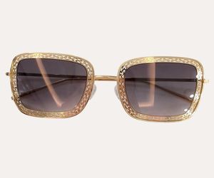 2019 Nouvelles lunettes de soleil carrées Femmes Designer Retro Metal Hollow Out Sun Sun Glasses Luxury Shades Femme UV4004375776