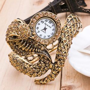 2019 nuevo estilo reloj en forma de serpiente reloj de moda reloj de pulsera diseño único relojes de vestir para mujer reloj femenino246L