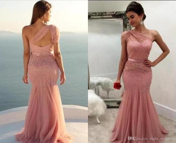 2019 NOUVEAU CHIC ONE SHAPHER Blush Rose Prom Robe sans manches longues Fêtes formelles Portez la remise des diplômes de la soirée de fête de fête personnalisée MADE6185562