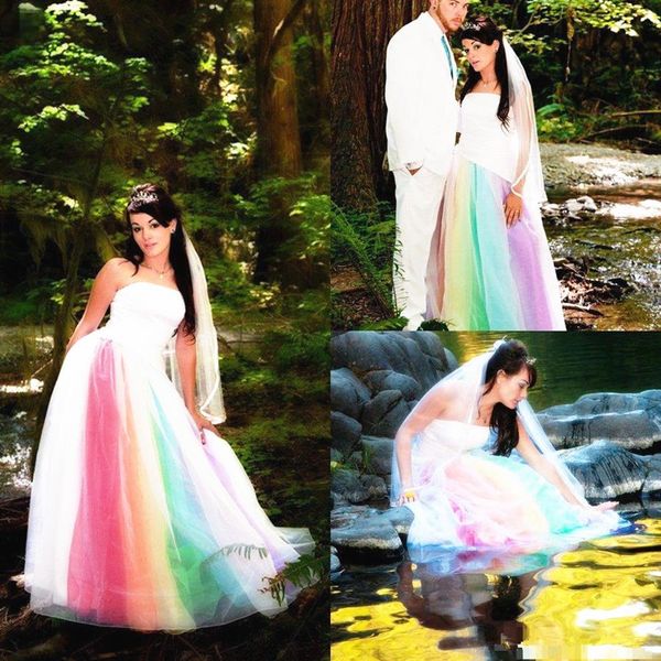 2019 plus récent robe de mariée arc-en-ciel en plein air sans bretelles en satin tulle longueur de plancher une ligne longue robes de mariée colorées romantique personnalisé Mad2395