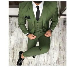 2019 esmoquin de novio verde oliva con solapa con muescas trajes de hombre ajustados para trajes de boda de negocios chaqueta pantalones corbata chaleco 5696675