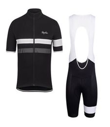 2019 Rapha Summer Mens à manches courtes Cycling Jersey Bike Wear Vêtements Bib Set Mtb Uniform Pro Vêtements Bicycle Maillot Culo1728863