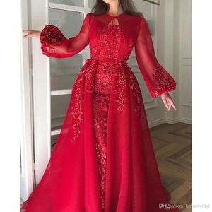 2019 Robes de bal rouges avec de longues vestes en dentelle Une ligne de perles appliquées à manches longues robe de soirée filles Pageant robe de soirée sur mesure