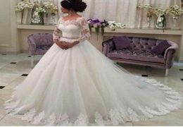 2019 robes de mariée de robe de bal romantique ivoire 34 manches longues décolleté ceinture perle en dentelle taillée