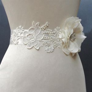 2019 Romantico Fiore Pizzo Telai Da Sposa Cristalli Belle Cinture Da Sposa Accessori Da Sposa iin Stock Cheap314u