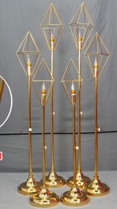 2019 support de route en métal de diamant géométrique romantique avec lumière led pour l'événement de fête d'allée de passerelle de mariage décor de décors de scène T