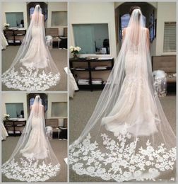 2019 Vendre le moins cher en stock Long Chapel Longueur Veille Bridal Appliques Long Wedding Veil Lace Applique avec Comb6070228