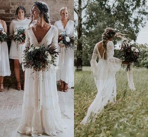 2019 Sexy White/Marfil Bohemian A Line Garden Vestidos de novia Vestidos de manga larga Vestidos sin espalda de manga largo.