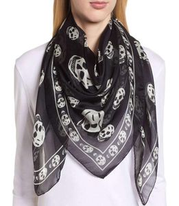 2019 Silk Color Skull Seaside Holiday Protection Sun Protection Air Climage Châle Scarf Girl6985052