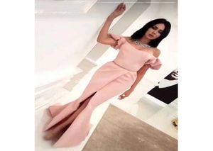 2019 Eenvoudig ontwerp van de schouder korte mouw geplooide zijsplaraat zeemeermin prom jurken youSef aljasmi goedkope feestjurk9299671