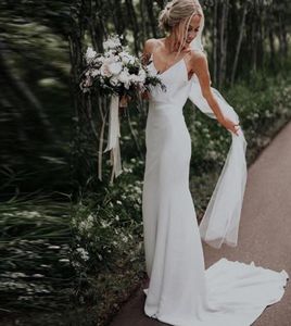 2019 Robes de mariée de plage simple en V Simple Spaghetti Boho Spaghetti Spaghetti Spaghetti Spaghetti Train bon marché Robes de mariée9381287