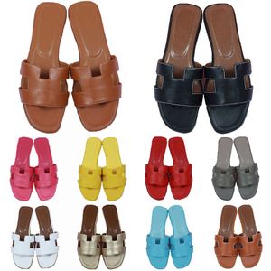 Sandalias planas de lujo Zapatilla multicolor Patrones y colores clásicos Conjunto completo de accesorios de ocio para interiores Diapositivas Resorts de diseñador marca de verano damen