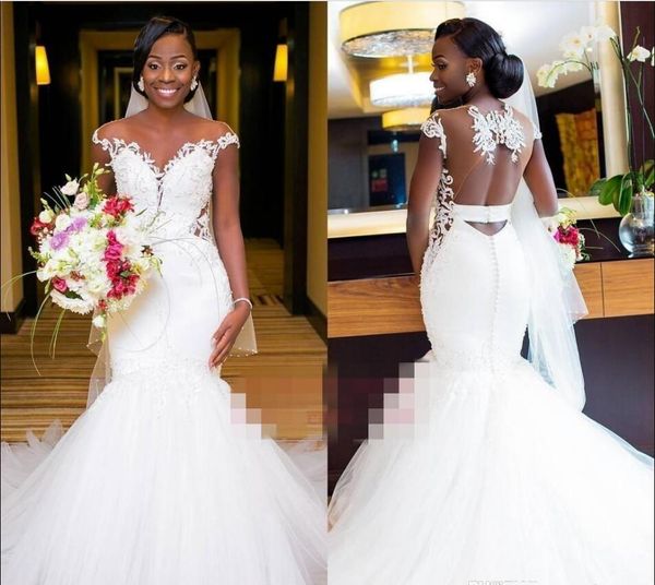 2019 vestidos de novia de sirena sudafricanos de encaje con cuello en v casquillo corto mangas sin espalda vestido de novia para boda en el jardín bohemio por encargo