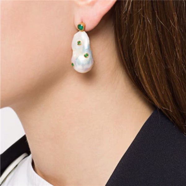 2019 Printemps Nouvelle Marque De Haute Couture Bijoux Couleur Or Dangle Baroque Perle Gland Boucles D'oreilles Avec Vert Jaune Pierre Femme Bijoux J190718