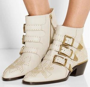 2019 Susanna studded lederen enkellaarsjes vrouwen ronde neus klinknagel bloem martin laarzen vrouwen luxe fluweel laarzen zapatos mujer