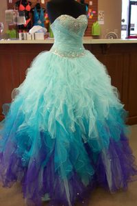 2023 sweetheart pailletten een lijn lange prom -jurken kleurrijke quinceanera jurk gezwollen tule rok tienermeisjes kralen strapless avondjurken