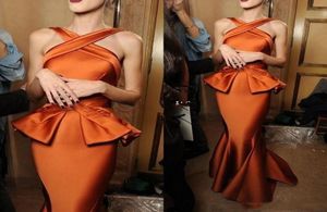 2019 Vintage Burnt Orange Sirène Robes de soirée Satin Cross Robes Satin Femmes Femmes Formes Formes Prom arabe pas cher D6906297