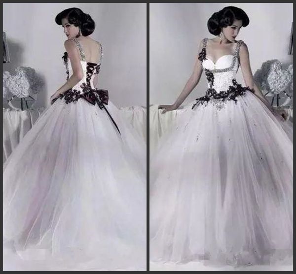 2020 blanc et noir robes de mariée en tulle perlé spaghetti sangle gothique robe de bal corset Halloween robes de soirée de mariée robes longues vintage